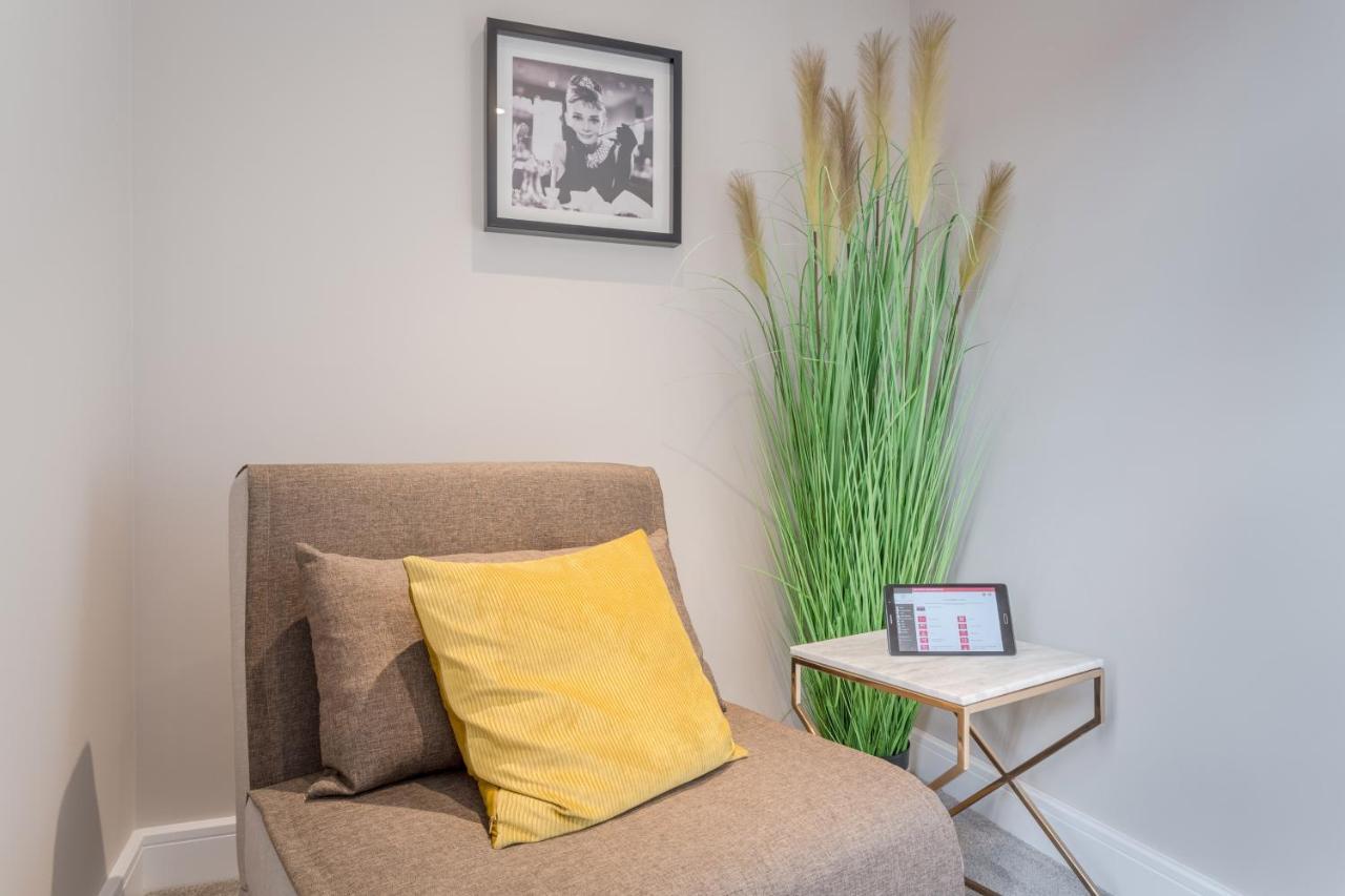 Heritage Mews Aparthotel 4*